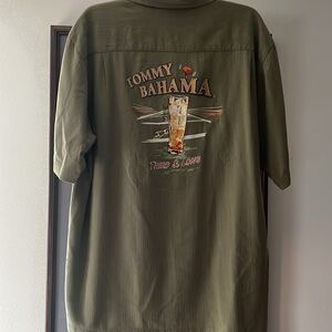 TOMMY BAHAMA SILK  Embossed “Third & Long “ CAMP SHIRT Size Large     Like New!